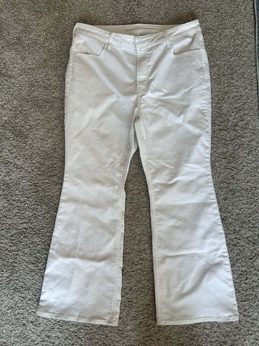 Old Navy High-Rise Wow Flare Jeans White Women's Size 16 Short